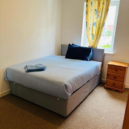 Modern 2Bed 2Bath Ground Floor Apartment エディンバラ エクステリア 写真